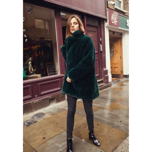 BCBGMAXAZRIA Luxurious Green Faux Rabbit Fur Teddy Coat Mob Wife - Picture 5 of 17